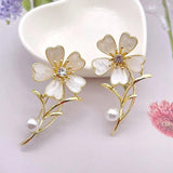 Baroque Leaf Brooch Pearl Rhinestone Lapel Pin Wedding Gift