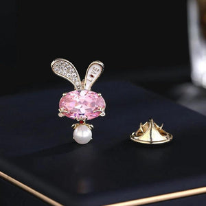 Zircon Rabbit Brooch Ultra-shimmer Collar Pin