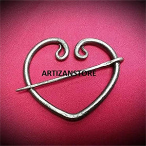 Vintage Geometric Heart Shaped Brooch Retro Alloy Heart Cardigan Buckles