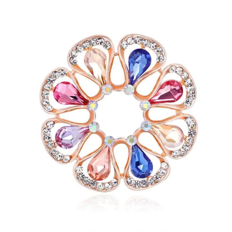 Simplicity Flower Crystal Brooch Pin Scarf Clip AH159