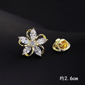 Anti Slip Zircon Hollow Out Flower Breast Flower