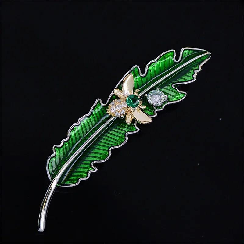 Enamel Leaves Bee Zircon Brooch Winter Overcoat Jewelry