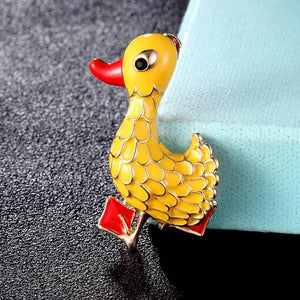 Zlxgirl Yellow Duck Brooches Jewelry for Women Suit Sweater Pin