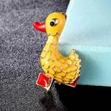 Zlxgirl Yellow Duck Brooches Jewelry for Women Suit Sweater Pin