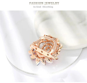 Simplicity Flower Crystal Brooch for Women Wedding Bridal Decorations