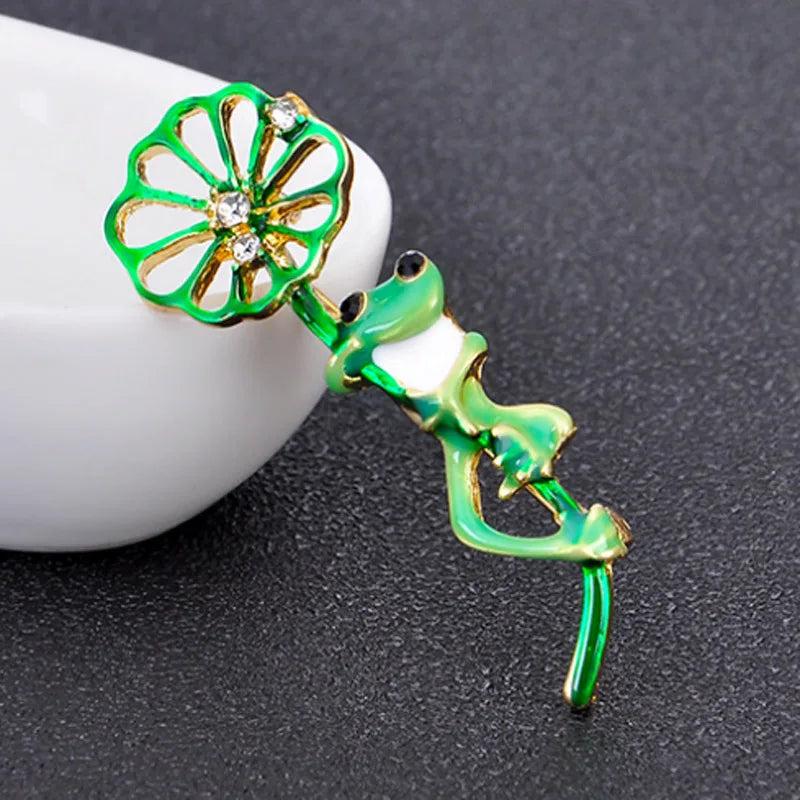 Green Enamel Frog Brooch Pin Women's Cartoon Scarf Pin Bridal Hijab Accessory