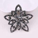 Alloy Flower Rhinestone Women's Brooch Corsage