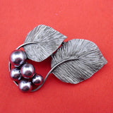 Fashion Gray Tin Metal Pearl Leaves Brooch BH7746
