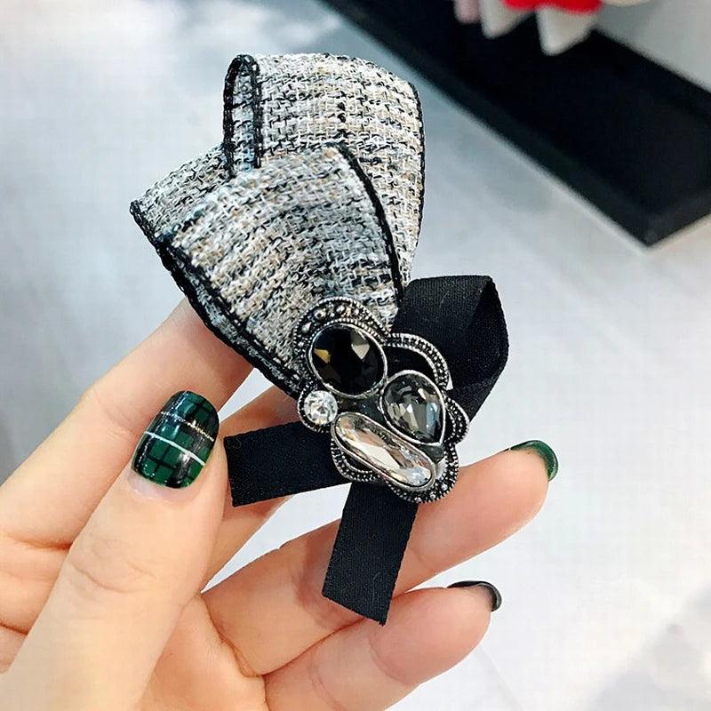 Retro Rhinestone Mink Hair Brooch Women Suit Corsage Collar Jewelry