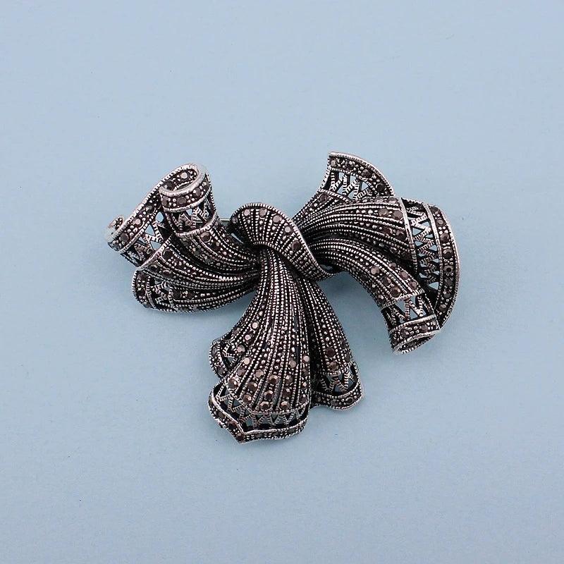 Vintage Rhinestone Knot Brooch Classic Retro Pin