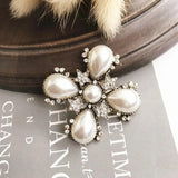 Baroque Pearl Brooch Women's Clothing Accessory
