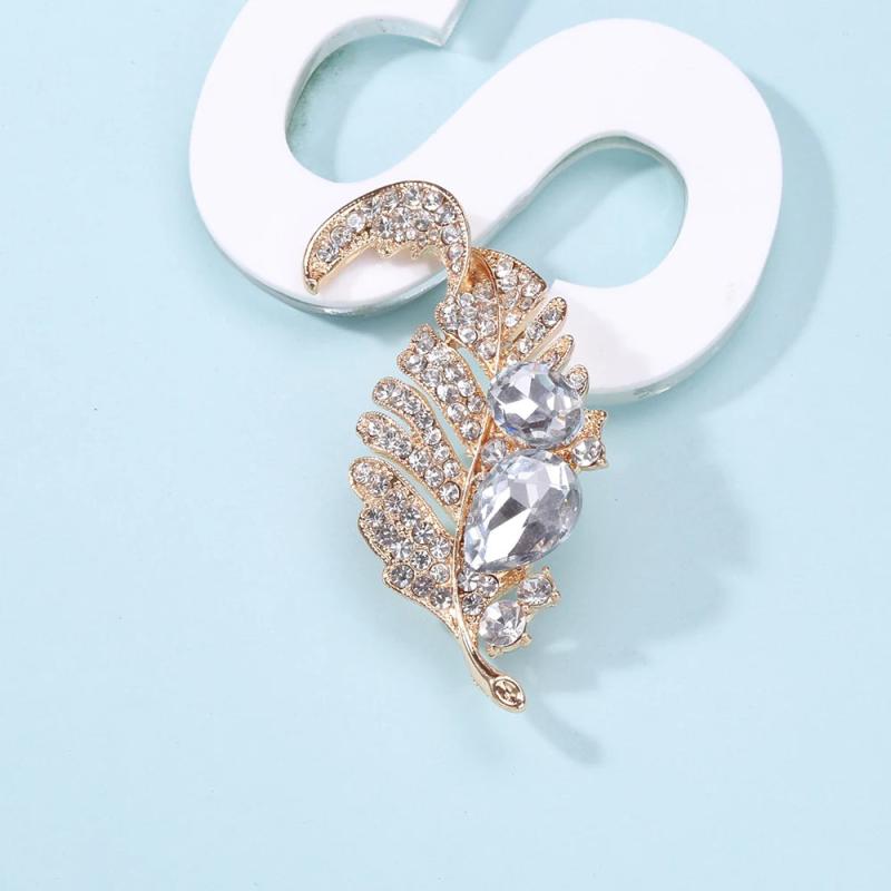 Beaut&Berry Rhinestone Leaf Brooch 5 Colors Office Party Wedding Access.