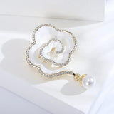 Beaut&Berry Rhinestone Pearl Camellia Ladies Brooch Gift Pin Ornament