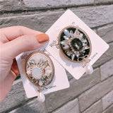 Vintage Pearl Crystal Flower Brooches For Women Lady Pendant Badges