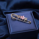 Beaut&Berry Flower Women's Pin Office Gift Festive Wedding Party Accessories