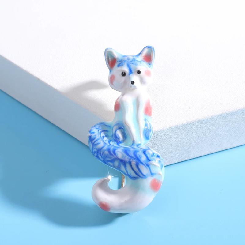 Beaut&Berry Drop Oil Fox Brooch Jewelry