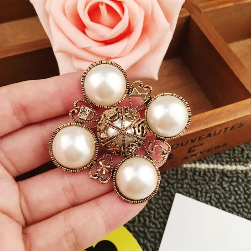 Retro Pearl Baroque Brooches For Women
