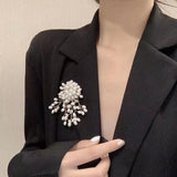 Exaggerated Pearl Flower Brooch Pin Wedding Bouquet Jewelry