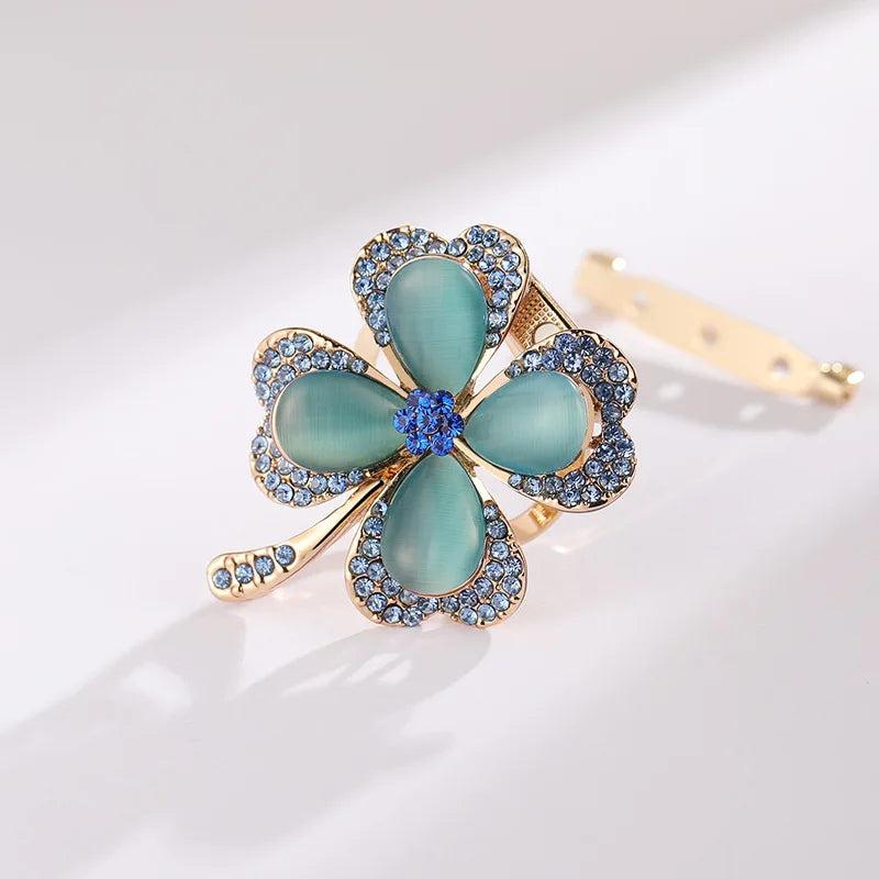 Korean-style Four-leaf Clover Brooch Opal Silk Towel Dual-use Accessories Suit