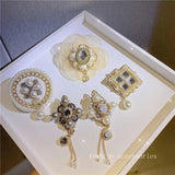 Pearl Crystal Brooch Women's Rhinestone Badges Chains Pendant Pin