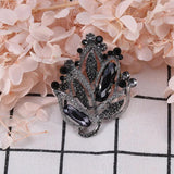 Bohemian Retro Brooch for Versatile Clothing Accessories