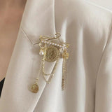 Vintage Pearl Dress Round Brooch Women's Party Clothing Tassel Pin