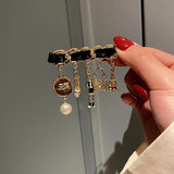 Elegant Pearl Brooch Pin for Clothing with Clasp