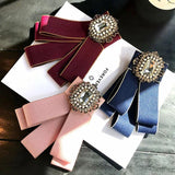 Retro Palace Rhinestone Lapel Pin Crystal Bows for Girls