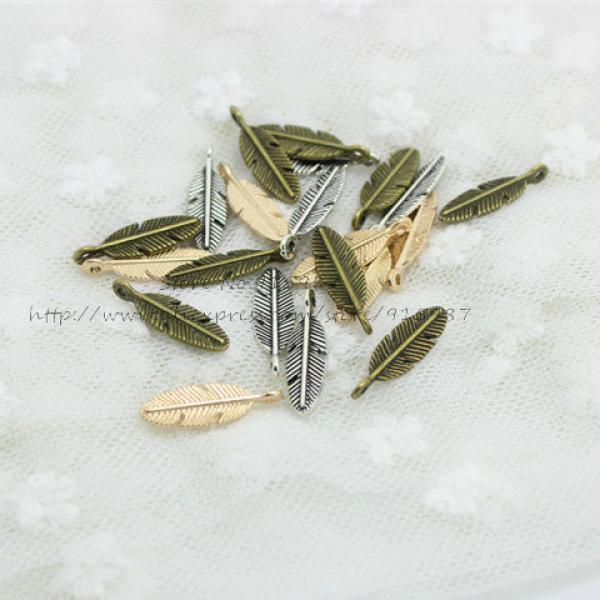 Small leaf Charms 2D246 Lot of 100 Alloy Metal Three Leaf Charms