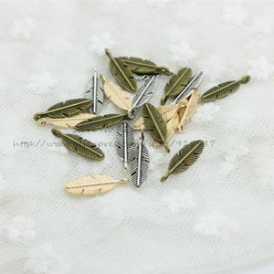 Small leaf Charms 2D246 Lot of 100 Alloy Metal Three Leaf Charms