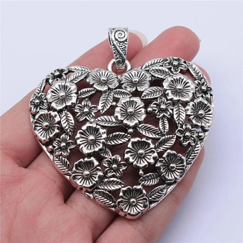 1pcs Antique Silver Hollow Flower Heart Charms Pendant For Jewelry Making