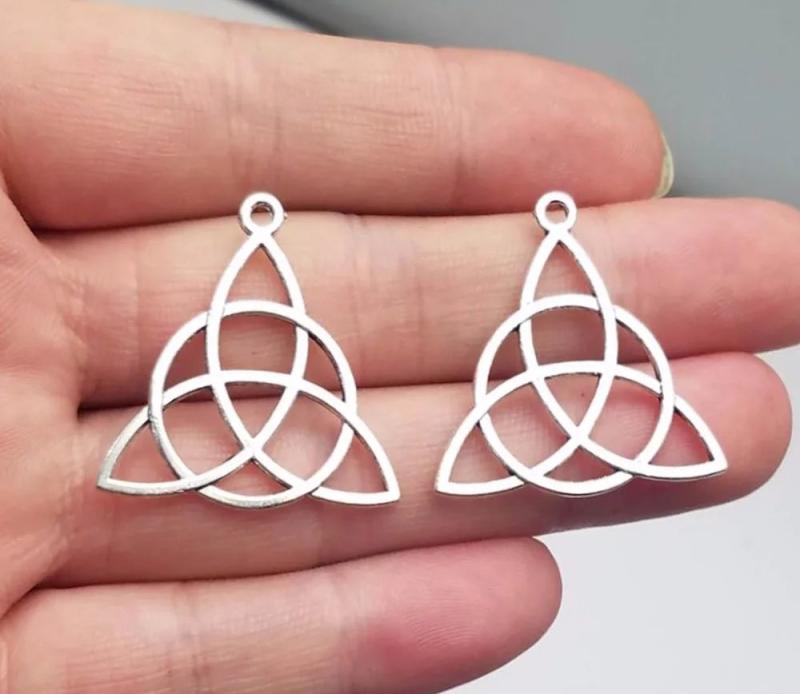 30x30mm Celtic Knot Triquetra Charms Pendants DIY Jewelry Making Supplies