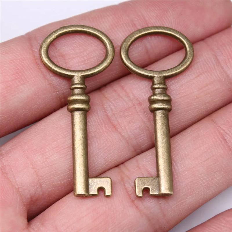 10pcs Key Charms DIY Jewelry Findings Antique Bronze Alloy Pendant