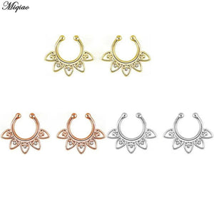 Miqiao 2pcs Tapered Stainless Steel Clip-on Nose Ring