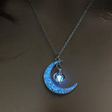 Moon Crescent Pendant Clavicle Chain Necklace