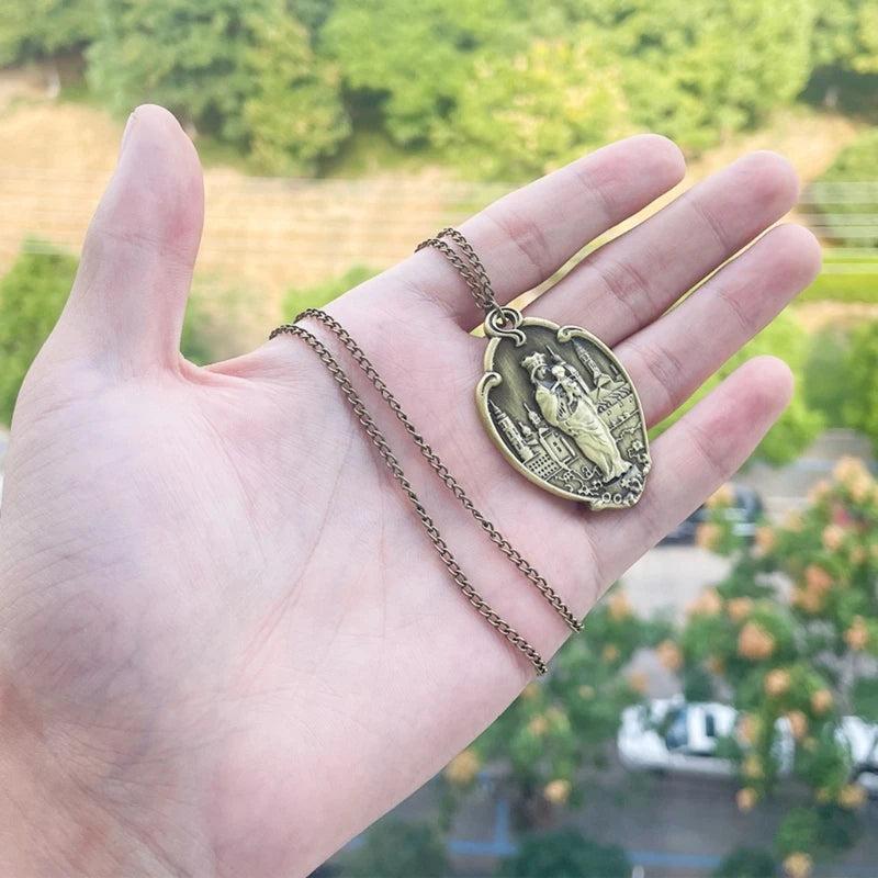 Retro Halloween Hip Hop Temperament Pendant Necklace