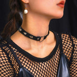 Europe & US Sweet Loving Heart Necklace Halloween Collarbone Sexy Chain
