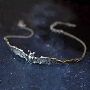 Gothic Flying Bat Collar Necklace Halloween Spooky Men Women Short