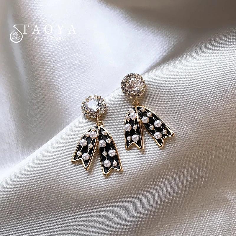 Pearl Bowknot Pendant Earrings for Christmas Party