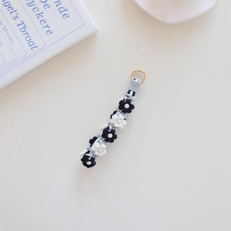 Daisy Pearl Flower Keychain Hand-Woven Phone Chain Bag Pendant