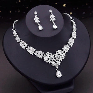 Rhinestone Pendant Necklace Earrings Set