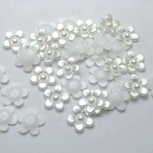 200 Pearl Acrylic Daisy Flower Beads 11mm FlatBacks for Scrapbook Craft