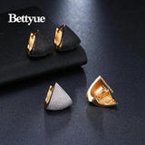 Charm Personality Earring Two Colors Gothic Metal Ear Buckle Jewelry Earrings