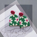 Daisy Flower Vintage Pattern Pendant Polymer Clay Earrings Set