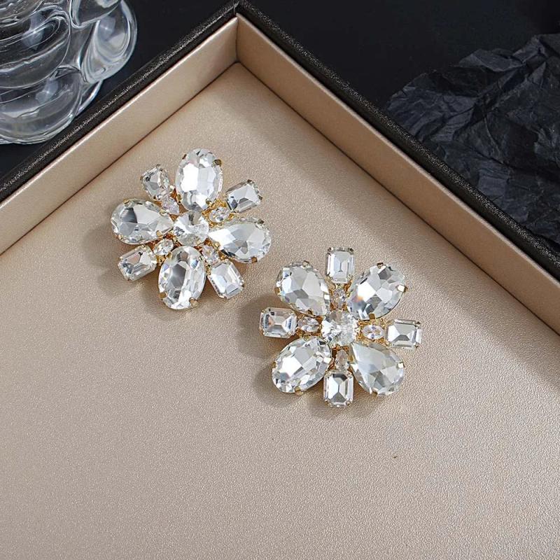 Vintage Crystal Flower Jewelry Set Rhinestone Stud Earrings