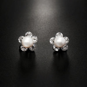 Arrival Flower Shape Cubic Zircon Earring With Pearl Decoration