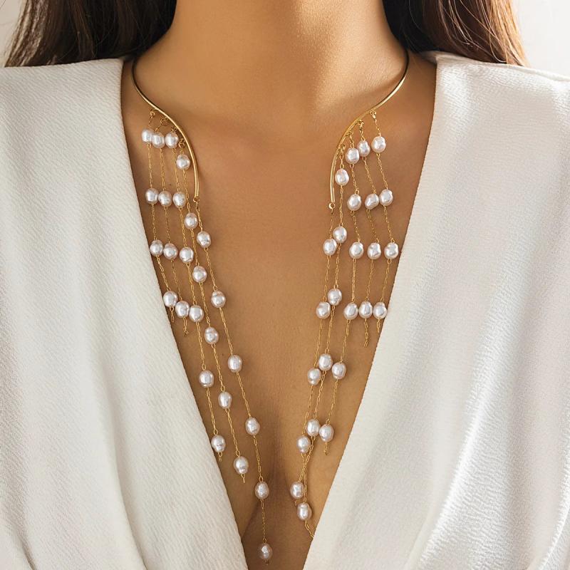 Vintage Tassel Star Pendant Open Torques Choker Necklace