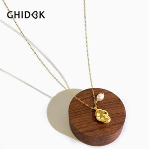 Silver Plated Baroque Pendant Necklace with Natural Freshwater Pearl