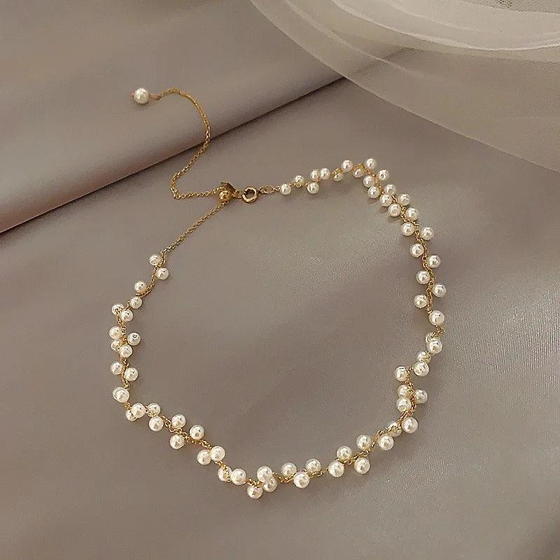 DAVINI Choker Pearl Necklace Flower Beaded Chains Necklace