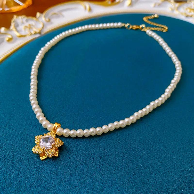 Vintage Sweet Beimu Pendant Pearl Necklaces Choker Jewelry